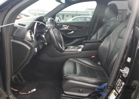 2019 Mercedes-Benz Glc 300 from USA, damaged, VIN WDC0G4JB6KF530941